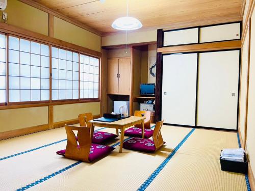 Japanese-Style Quadruple Room with Private Bathroom - New Building