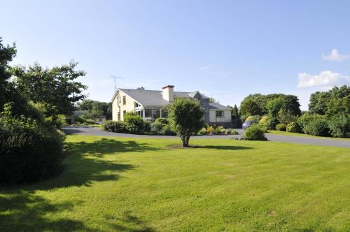 Carrowntober House B & B - image 3