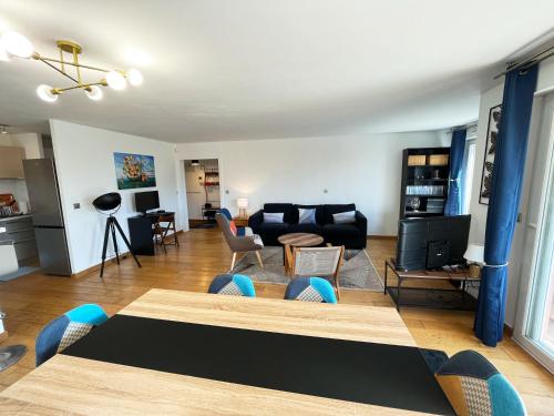 Appartement 84m² Avec 2 Parkings Privatifs - Villeneuve-Loubet