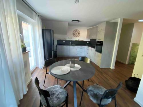 Ferienwohnung 3SZ, großer Balkon , naturnah in Amstetten