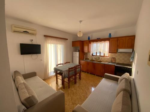 One-Bedroom Apartment image 1