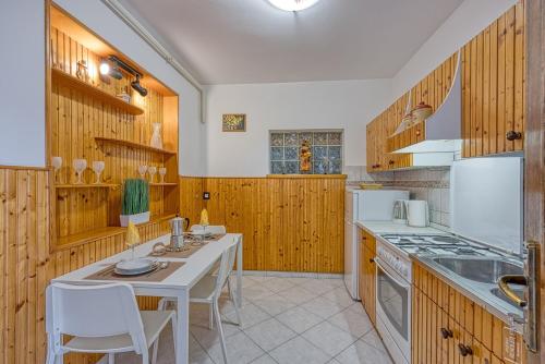 Studio Marija 1017 - image 6