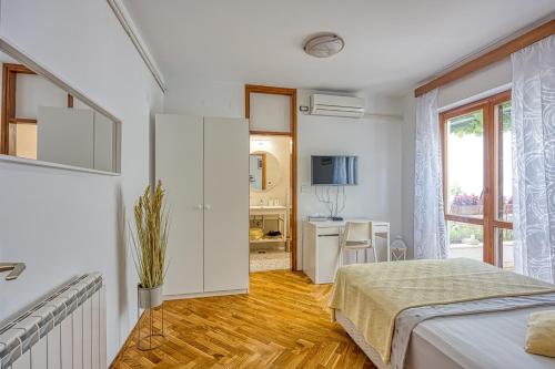 Studio Marija 1017 - main image
