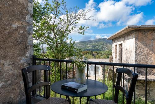 1 double bed, 1 sofa bed