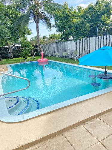 Amazing paradise pool house with king bed in Sunrise, Vereinigte Staaten von Amerika