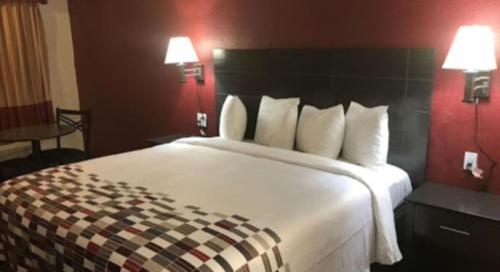 American Inn – Corsicana, TX
