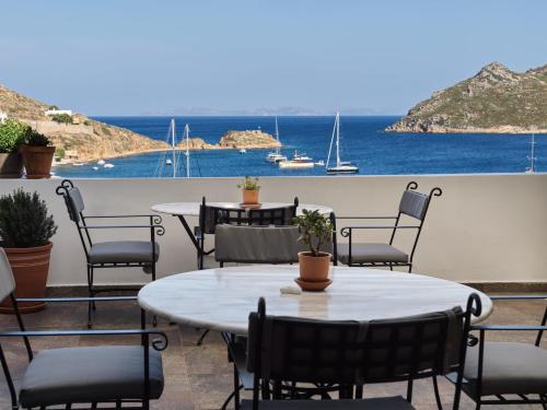 Petra Hotel & Suites - image 4