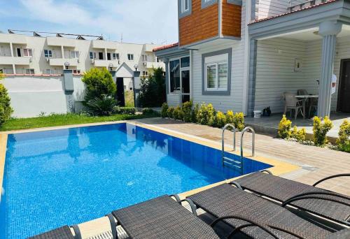 3+1 Palm Pool Villa