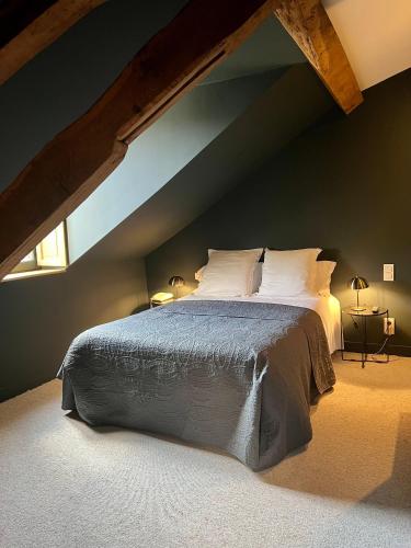 1 queen bed