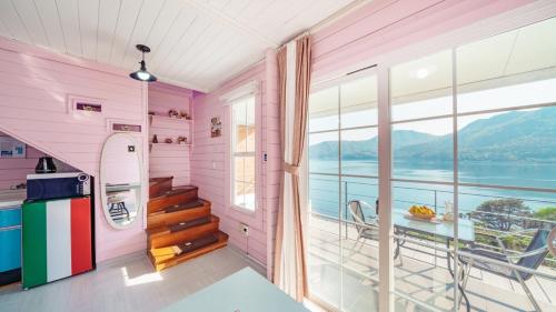 Kitchen, Arasol Pension in Irun-myeon