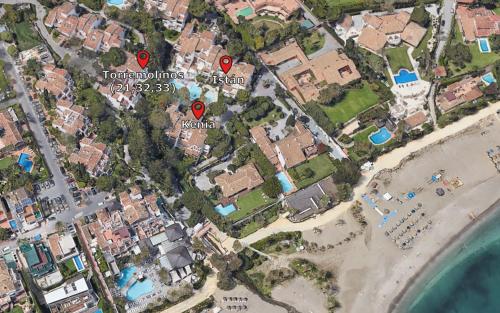 Puente Romano Beach Suites - private apartaments - Tap to explore photos