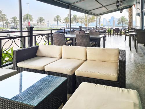 Restaurante, Corniche Hotel Sharjah in Sharjah Waterfront