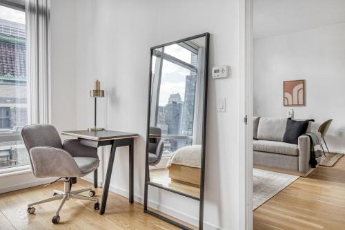 Midtown 1BR w Gym WD across from Rock Center NYC-670, New York (fotografie 8)