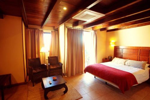 Hotel Alcadima