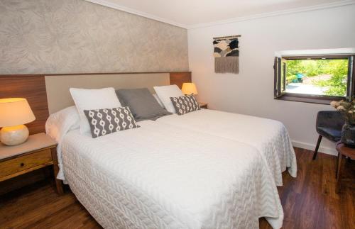 Las Dos Peñas Las Dos Peñas