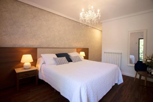 Las Dos Peñas Las Dos Peñas