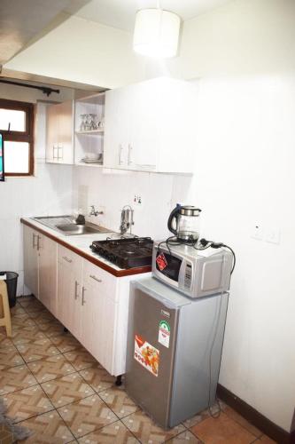 Cocina, Lux Suites kipande Studio Apartments in Central Business District