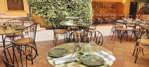 Hôtel La Pérouse Nice Baie des Anges - image 8