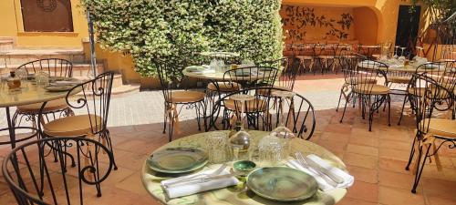 470037207 Hôtel La Pérouse Nice Baie des Anges