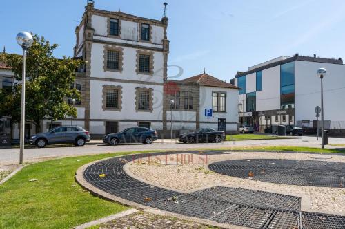 Cancela Velha Guest•House in มาร์โค เดอ คานาเวเซส