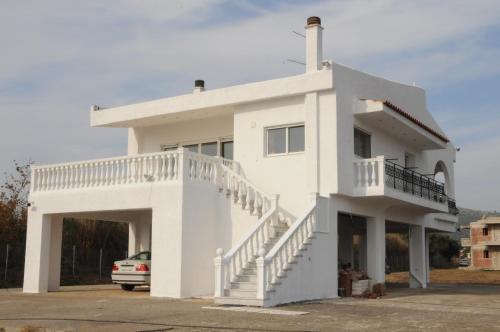 Family Sea Summer House at Eretria