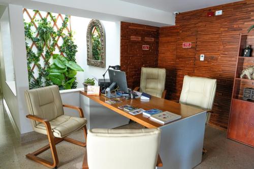 大堂, Rito Hall da Serra in 莫斯港