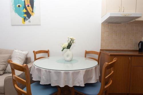 Apartments Adeona - image 5