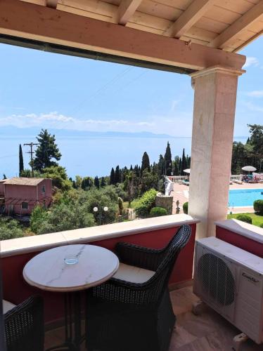  Niki Sunrise Apartments in Gastourion