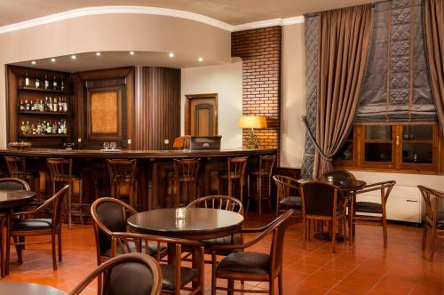 Hotel Kastraki - image 11