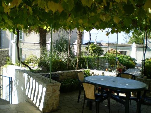 Apartment in Novi Vinodolski with air conditioning, WiFi, washing machine 3541-4