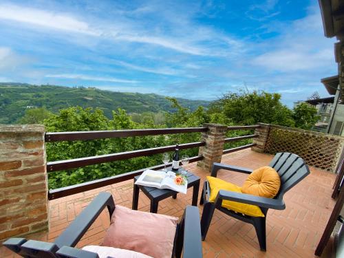  La Rosa di Langa - Charming Panoramic House, Unterkunft in Albaretto Della Torre 