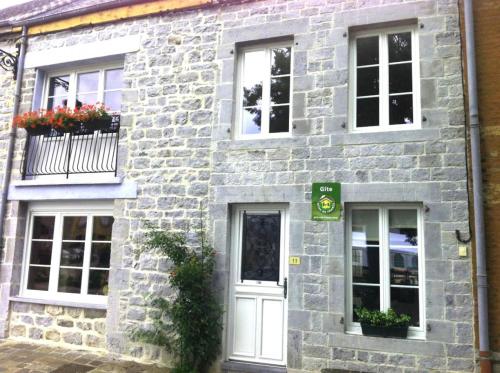 Le banc sous les tilleuls gîte à louer Chooz