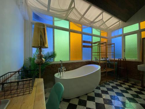 T-House BKK 2Floors near BTS with swimming pool and free Wifi