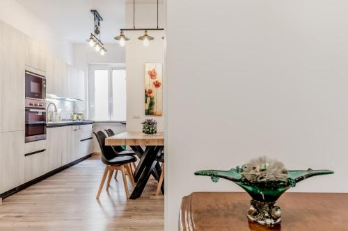 BBHOME History and design apartment in Testaccio district, Roma (foto 5)