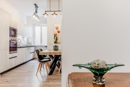 BBHOME History and design apartment in Testaccio district, Roma (foto 10)