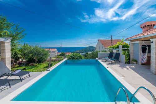 Two Apartments Private Pool Sea View Villa