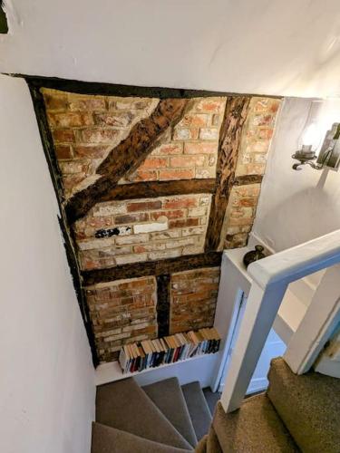 Cosy character cottage in central Marlborough UK in Marlborough