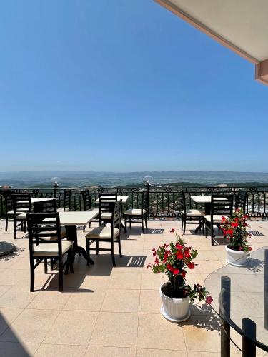 --HOTEL DEAL-- Rooms With Castle View 5