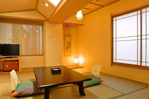 2 futon beds