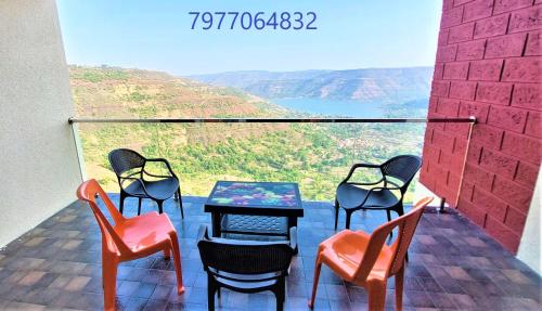 Cảnh quan, Vinayaka Stays - Infinity Pool and Breathtaking Valley View in Panchgani