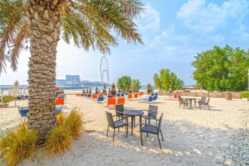 Beachfront 1 Bed with Full JBR View - image 3