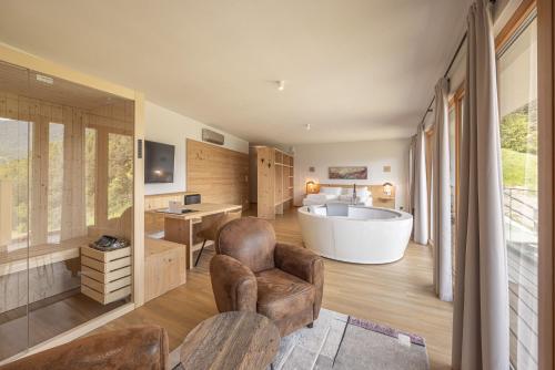 Giallo Dolomiti Wellness 2