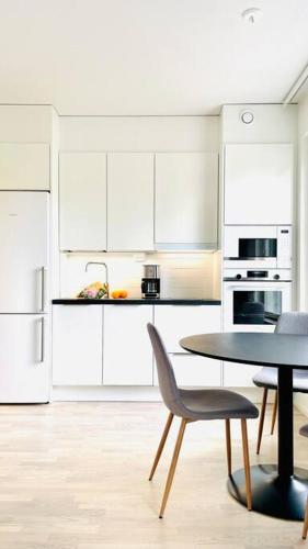 Cozy Studio, Easy Access To Helsinki And Near Shopping Center - Helsinki