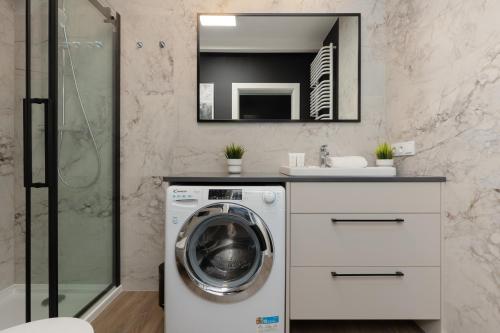 Stunning Family Apartment Ursynów with Parking & Balcony by Noclegi Renters - image 4