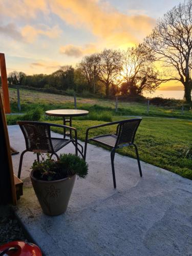 Tranquil Water in Мелоу
