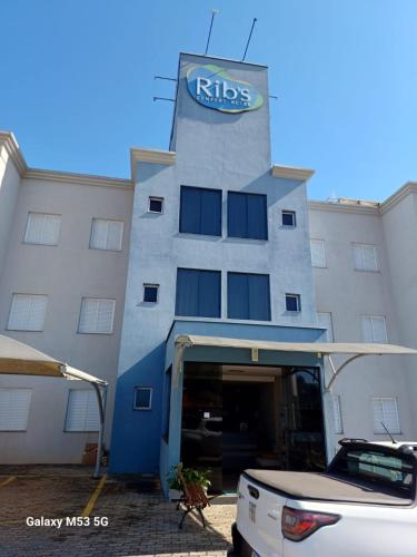 Ribs Hotel