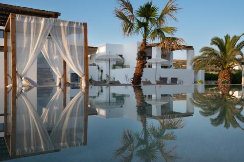 Kosmitis Suites & Villas Paros