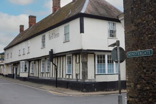 Bell by Greene King Inns - image 6