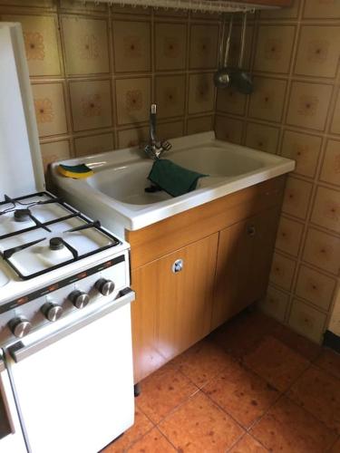 virtuve, La casa nel bosco - Brione in Ome