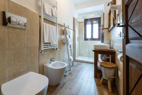 حمام, Hotel Courmayeur in مركز مدينة كورمايور